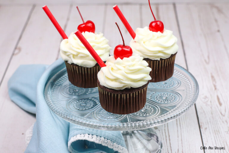 Featured image showing a finished root beer cupcakes with cake mix
