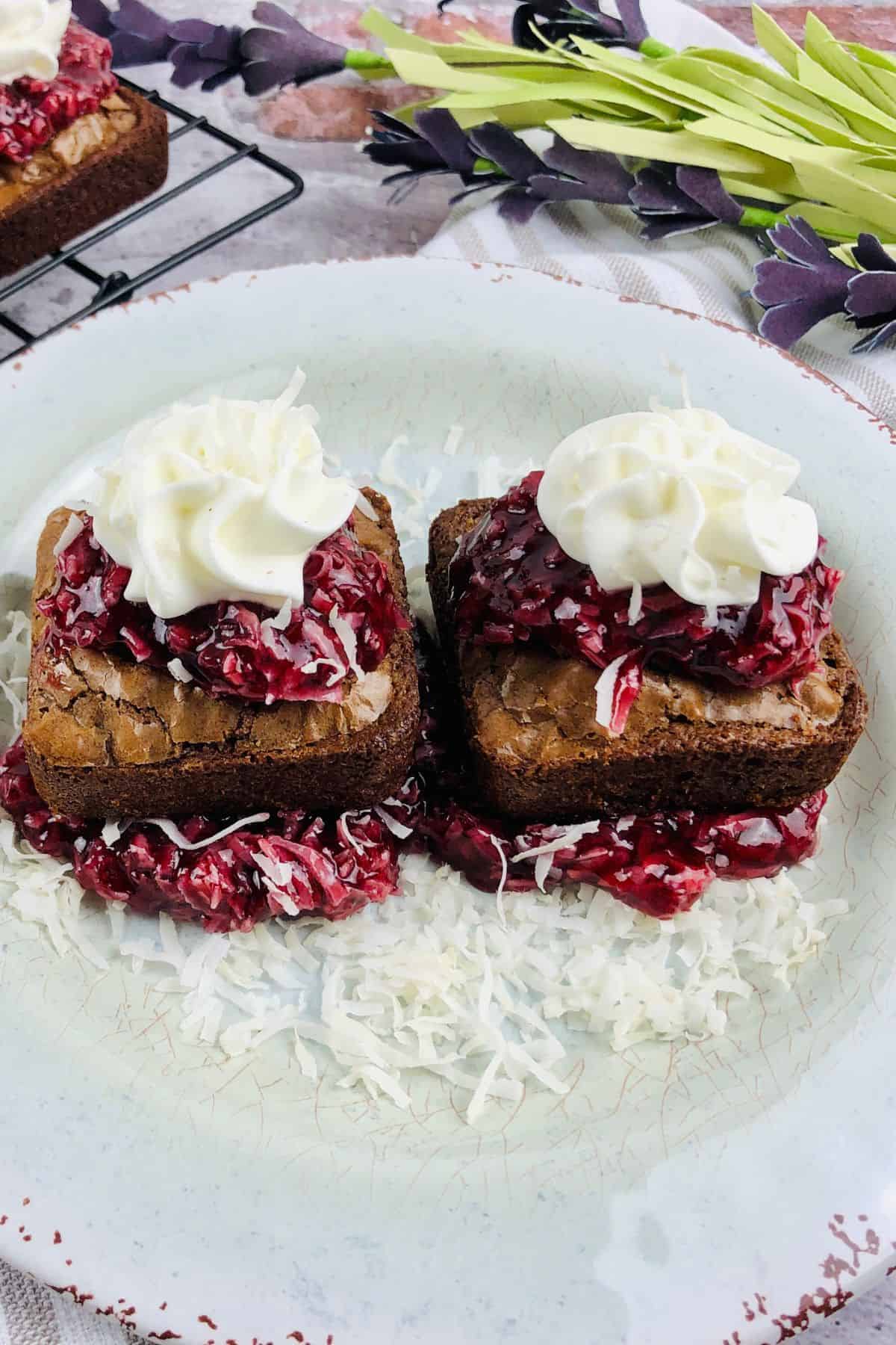 Brownies with Raspberry Sauce