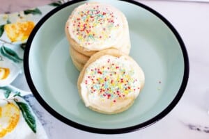 A platter of the cake mix sugar cookies.