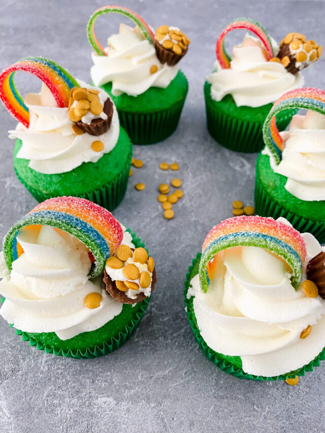 Rainbow St. Patrick's Day Cupcakes4