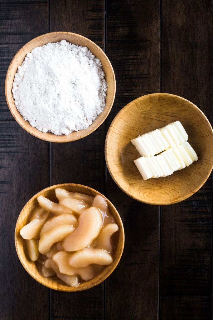 ingredients needed to make an apple dump cake recipe
