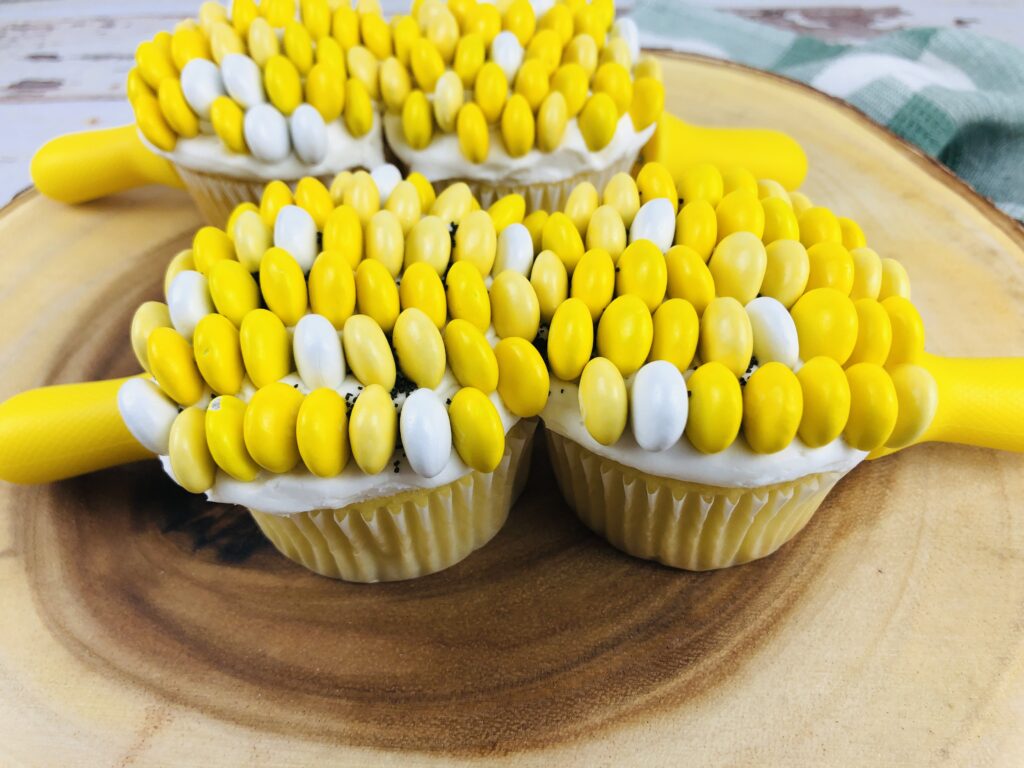 Corn on the Cob Cupcakes4
