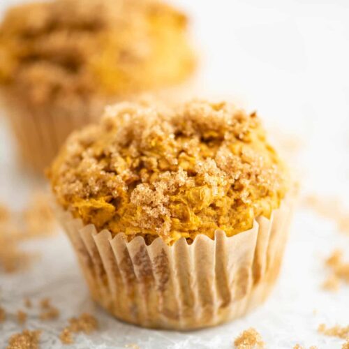 pumpkin muffins with crumbles on top
