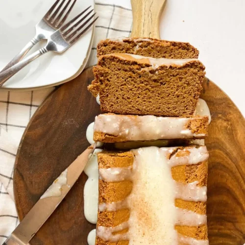 Gingerbread loaf with icing