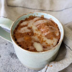 Gingerbread mug cake with icing