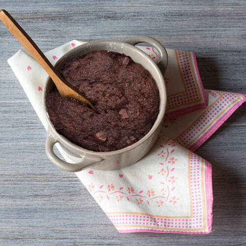 Protein brownie in a mug with chocolate chips