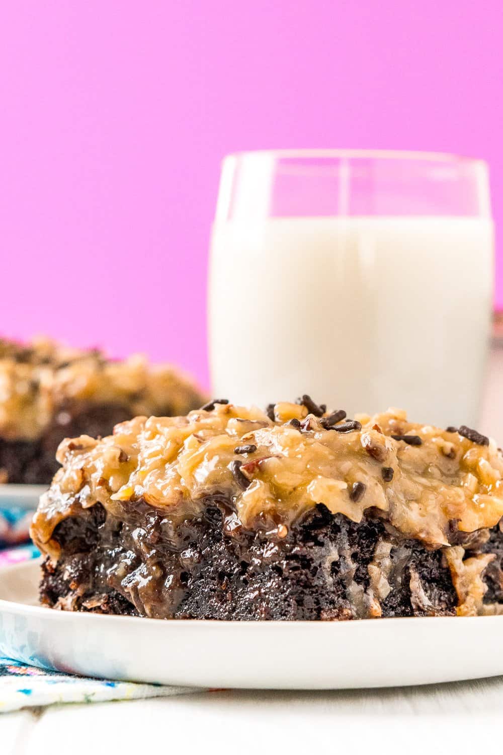21 Chocolate Poke Cake Recipes Cake Mix Recipes