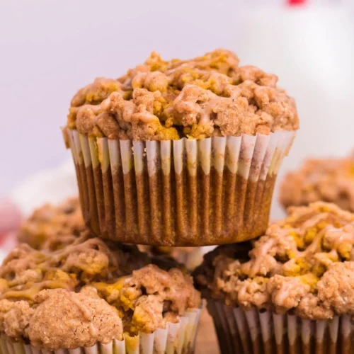 pumpkin muffins with crumb topping