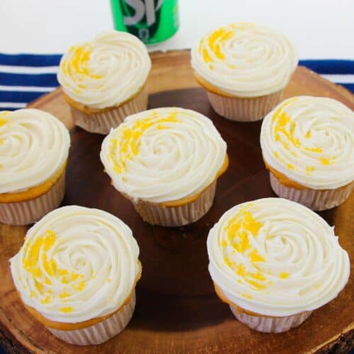 Easy Lemon Cupcakes with Cake Mix | Cake Mix Recipes