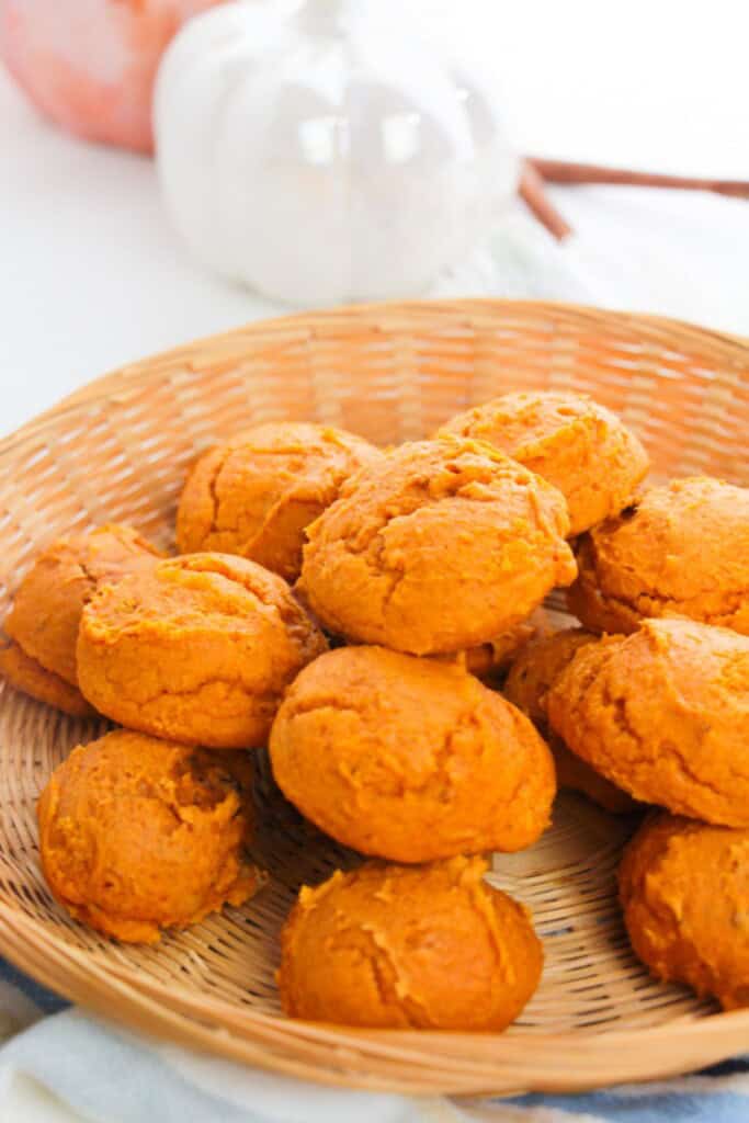 A tray of 2 ingredient pumpkin pie spice cookies.