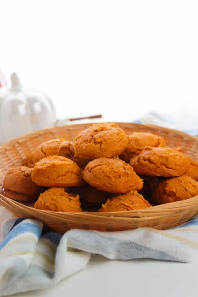 A side view of the baked pumpkin pie spice cookies.