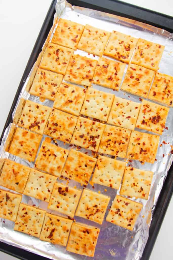 A baking sheet with the snack on them.
