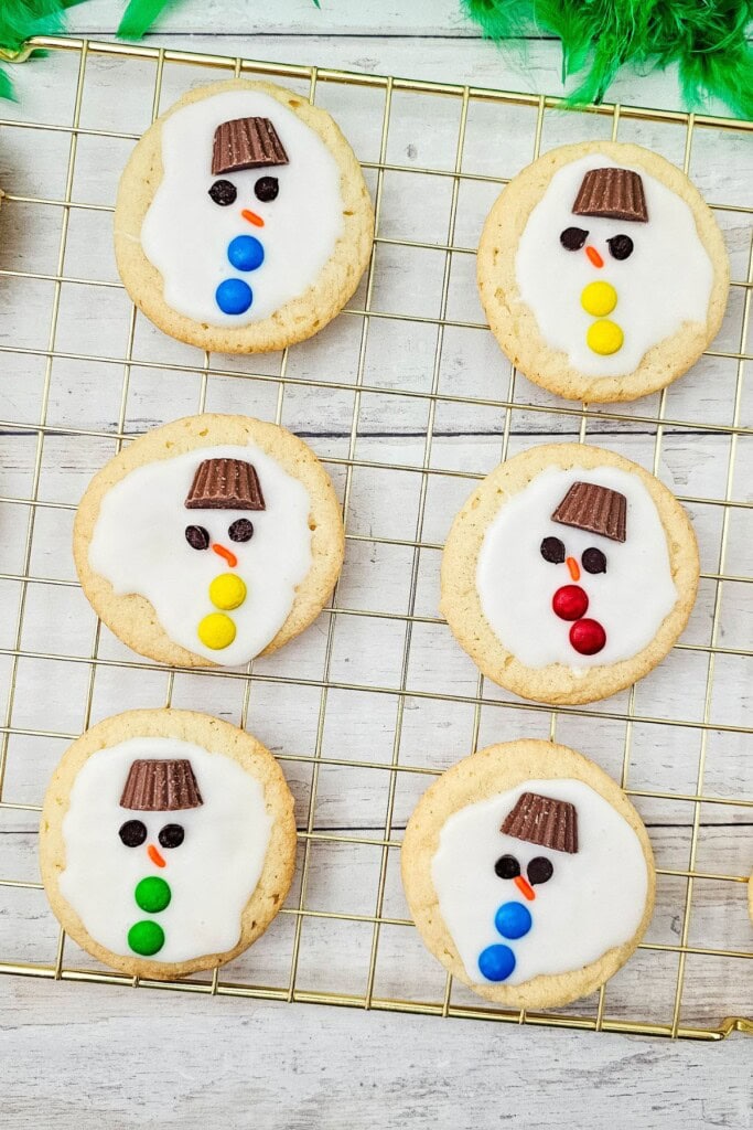 A rack of the finished melting snowman cookies.
